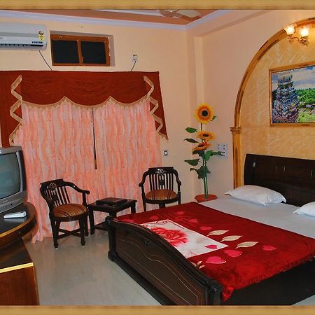 Rishabh Grand Castle Resort Rishīkesh Esterno foto