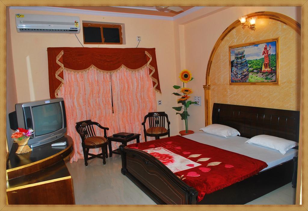 Rishabh Grand Castle Resort Rishīkesh Esterno foto